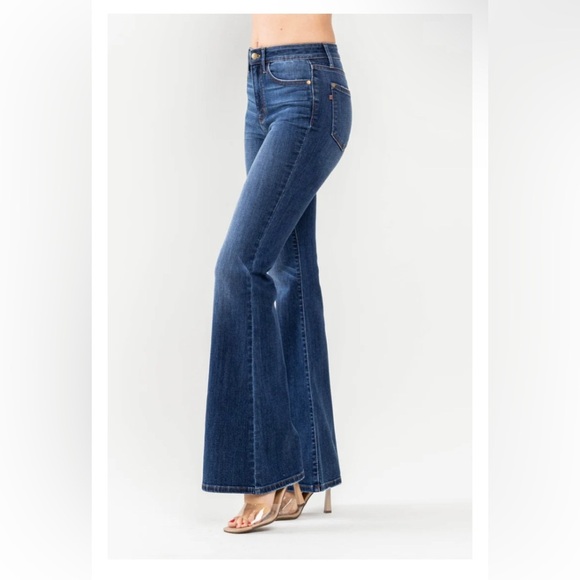 Judy Blue High Waist Classic Contrast Flare Denim Size 11  / 30 NWT - Picture 3 of 12